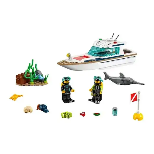 LEGO City Great Vehicles Diving Yacht 60221 Ship Building Toy and Diving Minifigures (148 Pieces)