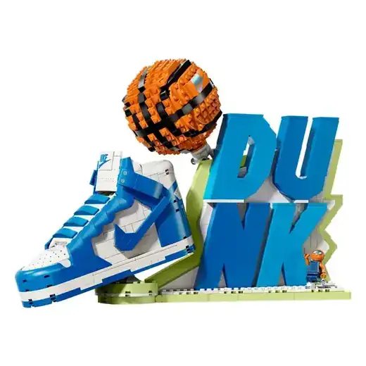 LEGO Nike Dunk Sneaker Building Set 43008 – Collectible Basketball Shoe Toy with Minifigure, Hidden Compartments & Extra Laces (1,180 Pieces, Ages